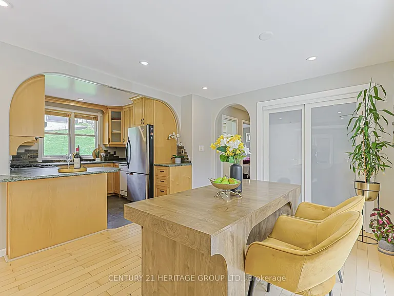31 Mitchell Ave — Photo 8