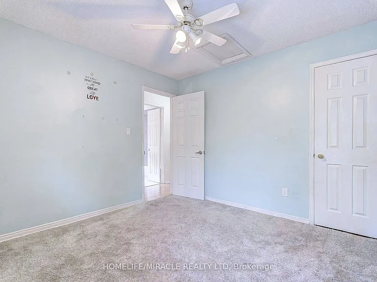 45 Sunley Cres — Photo 12