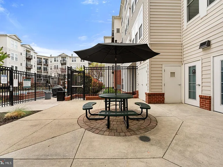 2665 Prosperity Ave #314 — Photo 27
