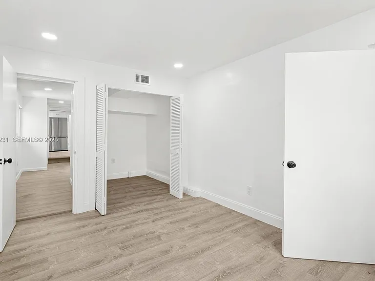 1701 NW 19th Ave — Photo 32