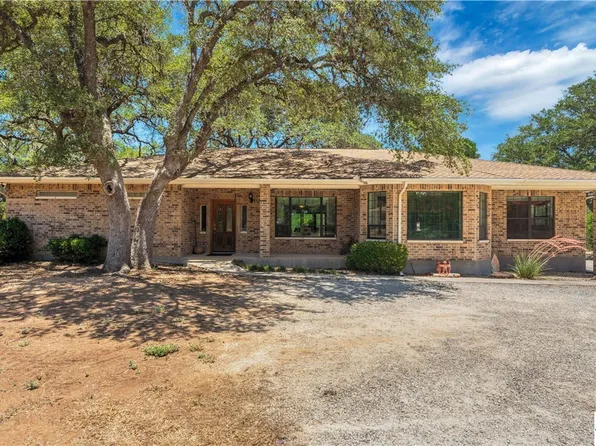 305 Carpers Trl, Fischer, TX 78623