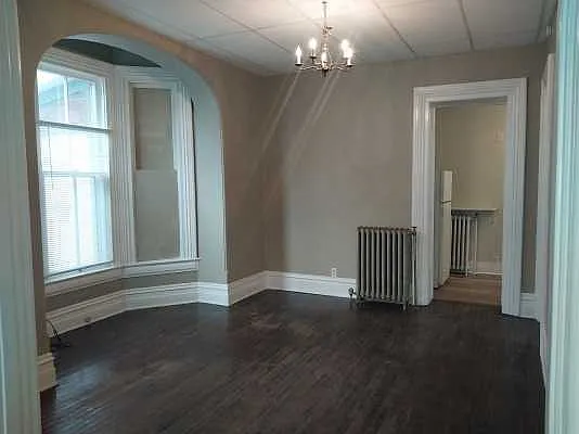 437 W Walnut St #1 — Photo 7