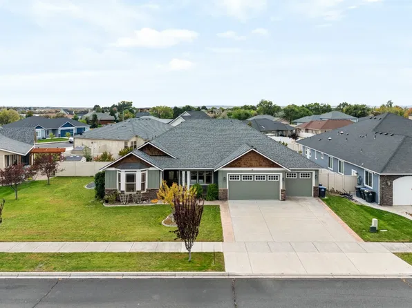 419 S Astor Loop, Moses Lake, WA 98837