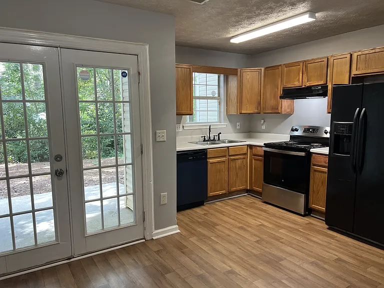 5914 Dogwood Mnr #1 — Photo 5