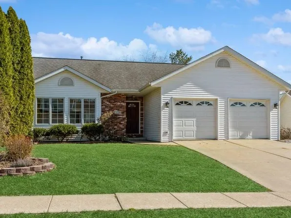 3580 Vista Park Dr, Iowa City, IA 52245