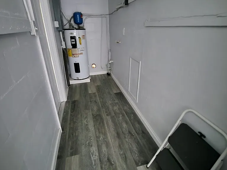 9319 91st Ter — Photo 17