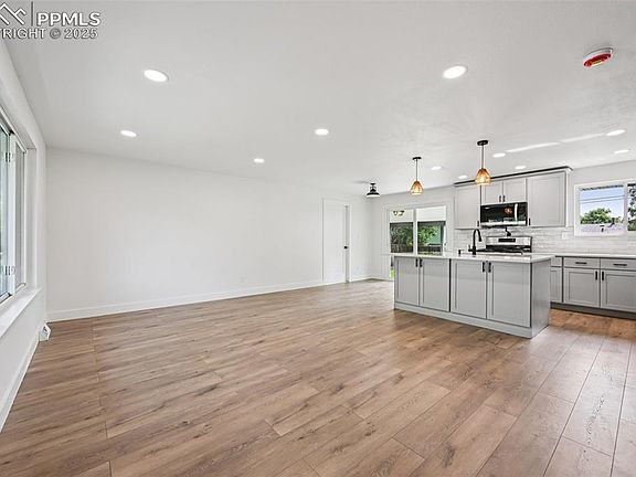 4th image of 7014 Ingalls Ct