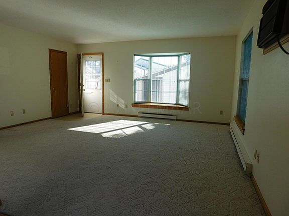 4th image of 513 3rd Ave NW