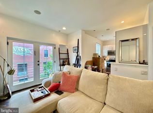 263 N 3rd St #1A, Philadelphia, PA 19106