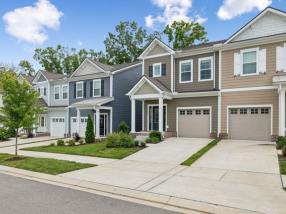 3rd image of 1073 Sweetleaf Dr
