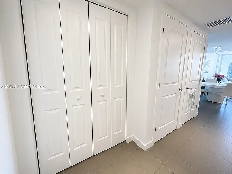 1600 NE 1st Ave #3402 — Photo 2