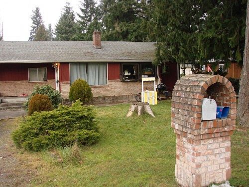 2nd image of 301 153rd St E