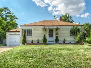 3161 La Vista Dr, Saint Ann, MO 63074