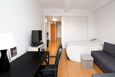 Rented by New York Residence