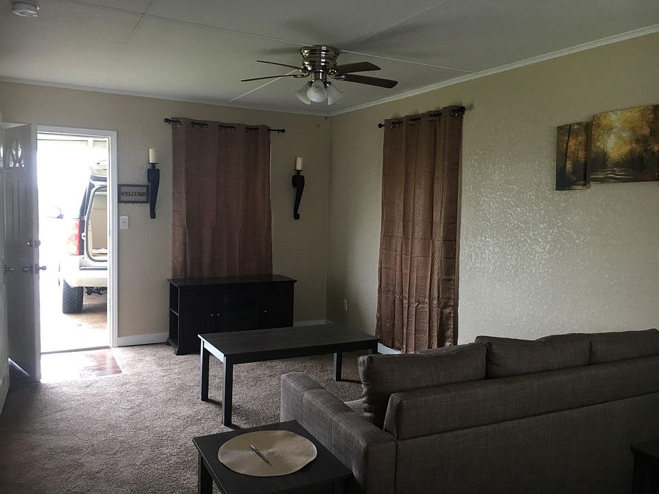 1st image of 1402 N Avenue F #B