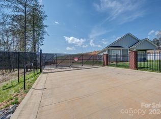 2201 Philadelphia Church Rd, Dallas, NC 28034