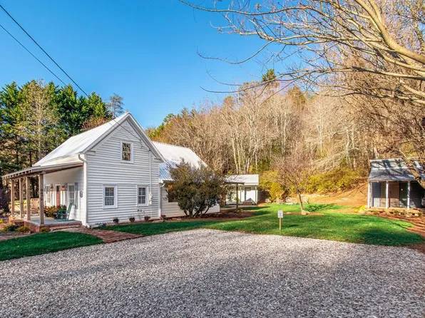 8679 Lakewood Hwy, Mineral Bluff, GA 30559