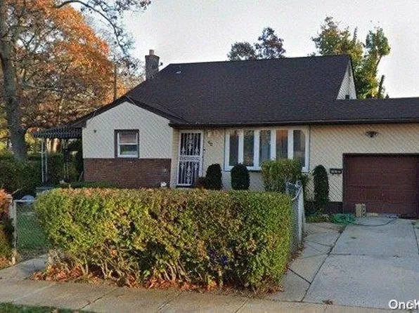 80 Bennett Avenue, Roosevelt, NY 11575