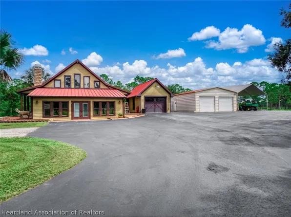 301 Ruffians Way, Sebring, FL 33875