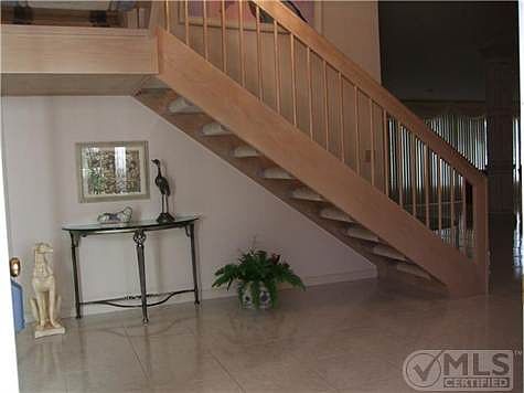 3rd image of 5633 Lakeview Mews Ct