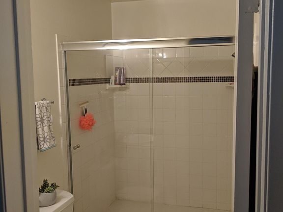 5th image of 1231 N Ogden Dr APT 7