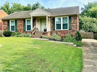 8807 High Point Cir, Louisville, KY 40299