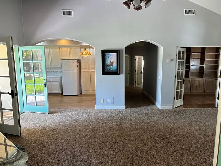 2857 N Las Posas Cir — Photo 7