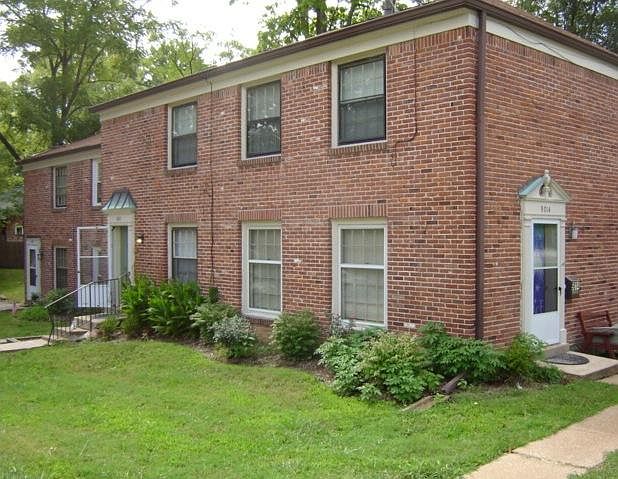 1st image of 845 Lepere Ave