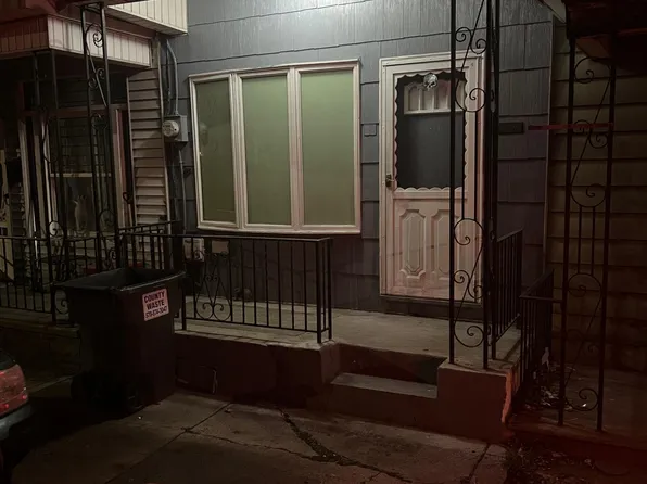 33 W Spruce St, Mahanoy City, PA 17948