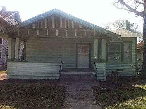 1st image of 124 E Highland Blvd