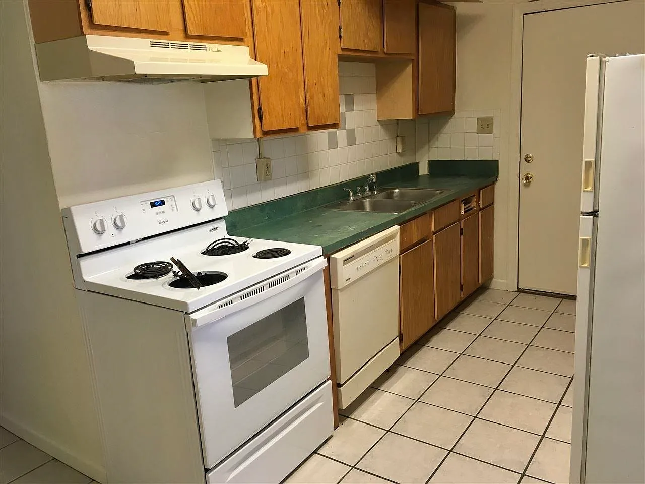 2 bed, 672 sqft, $950 — Photo 4