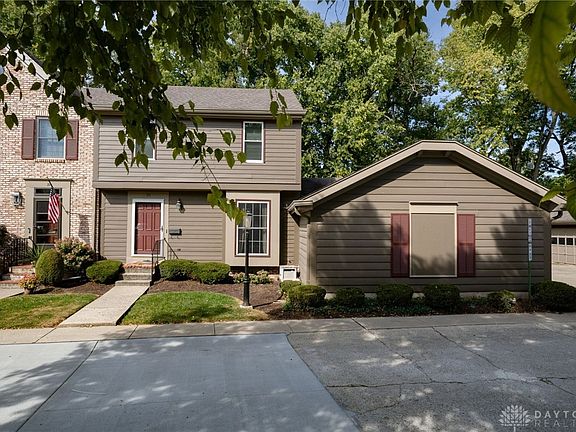 2nd image of 24 Nicholson Ct