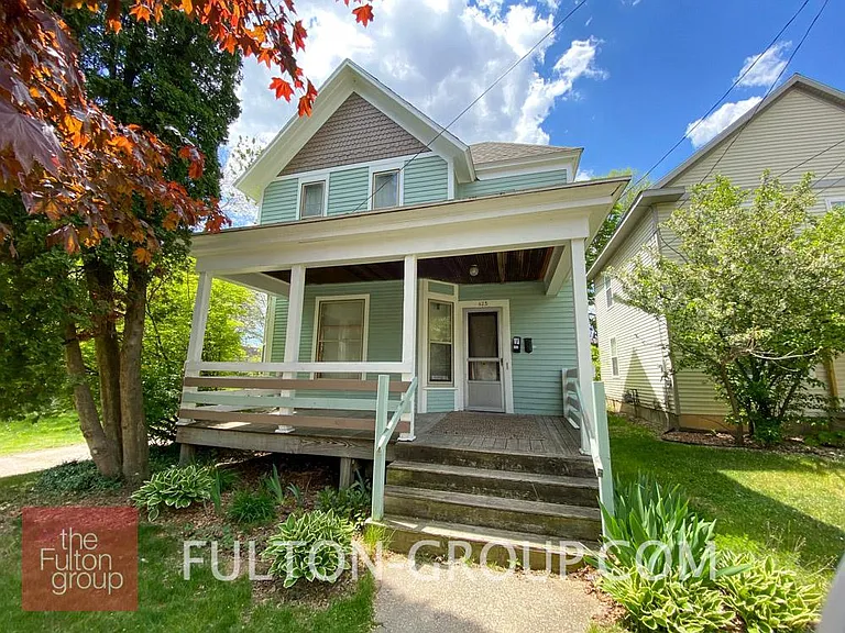 423 Charles Ave SE #1 — Photo 2