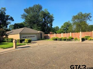 1617 Clearbrook Cir, Henderson, TX 75652