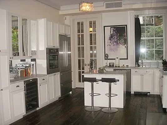 Rented by Luxury Lofts & Homes | media 47