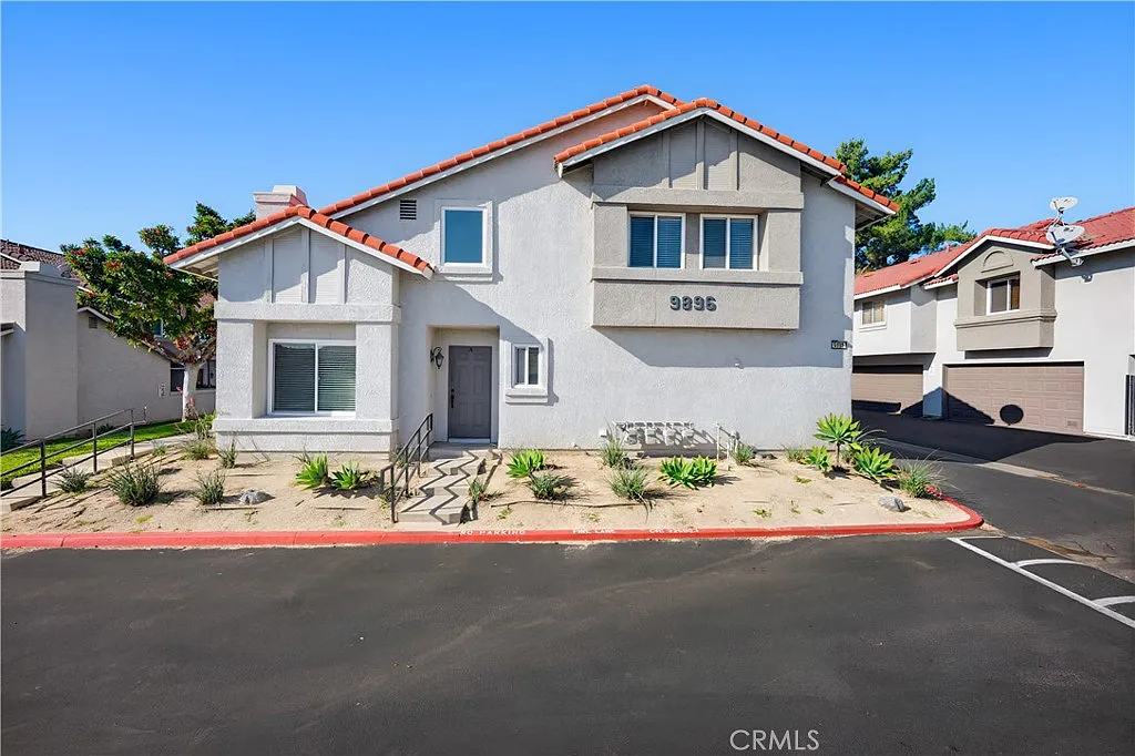 3 bed, 2.5 bath, 1244 sqft, $2,850 — Photo 1