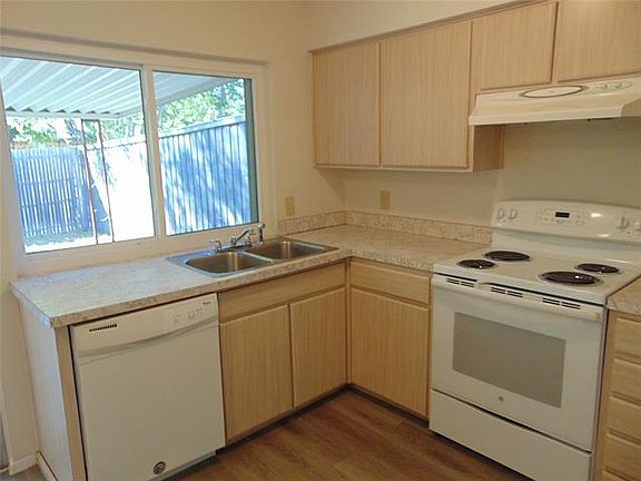 5th image of 1813 Rusdell Dr