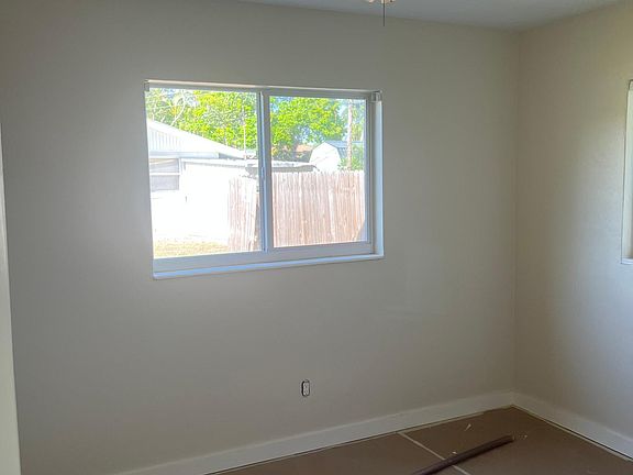 5th image of 5327 Nutmeg Ave