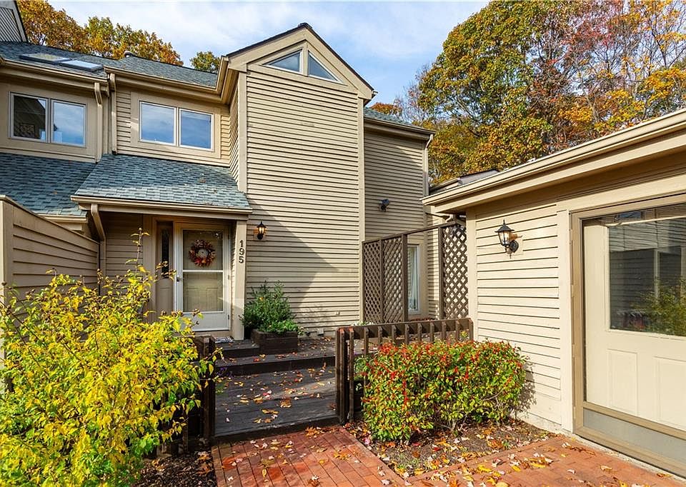 195 Pine Glen Dr, East Greenwich, RI 02818 Zillow