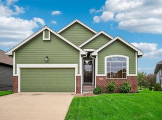 913 NW 21st Ct, Ankeny, IA 50023