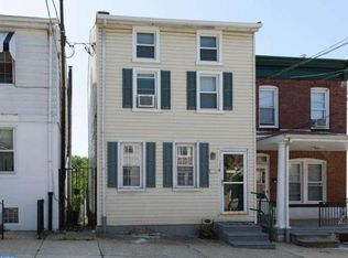 175 Fountain St, Philadelphia, PA 19127