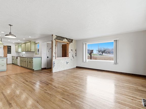 4th image of 28656 Old Highway 30