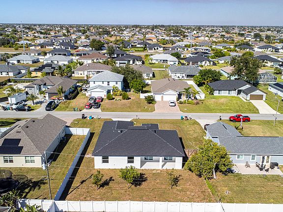 3rd image of 128 NW 7th St