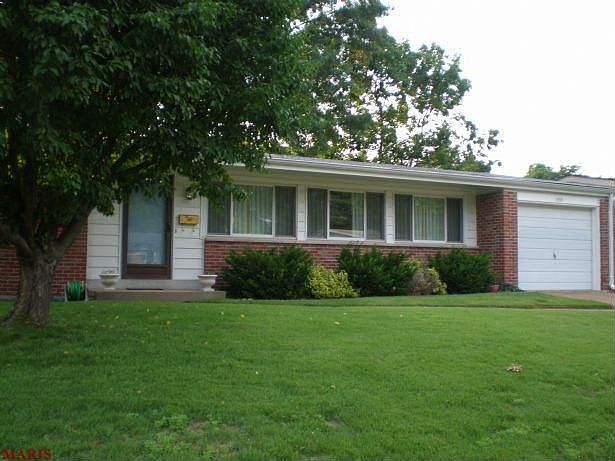 1st image of 1555 Fairmount Dr