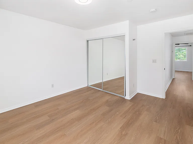 477 Calle Elegante — Photo 9