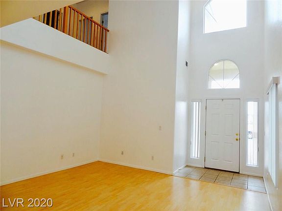 4th image of 3133 Strawberry Park Dr