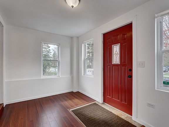 3rd image of 339 W School St