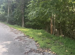 21-22 Log Cabin Rd, Johnson City, TN 37615