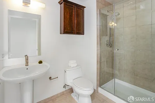301 Main St #25E Photo 1