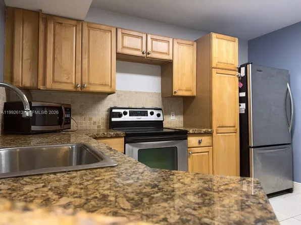 8901 Wiles Rd APT 103, Coral Springs, FL 33067